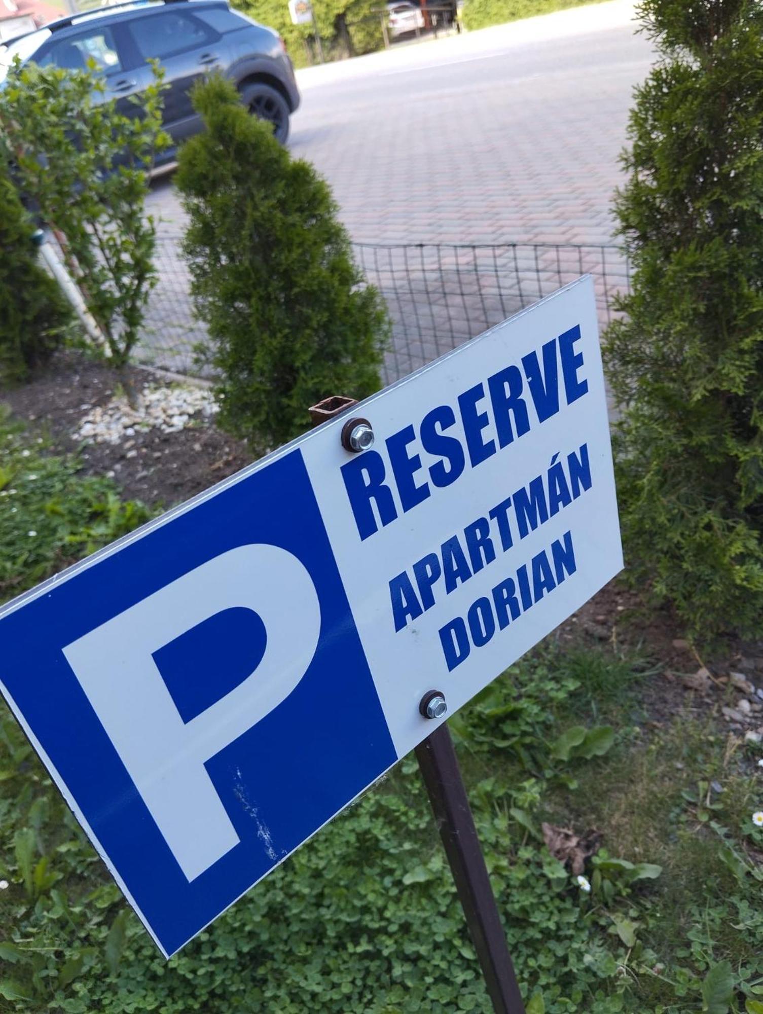 Apartman Dorian Bešeňová Eksteriør billede